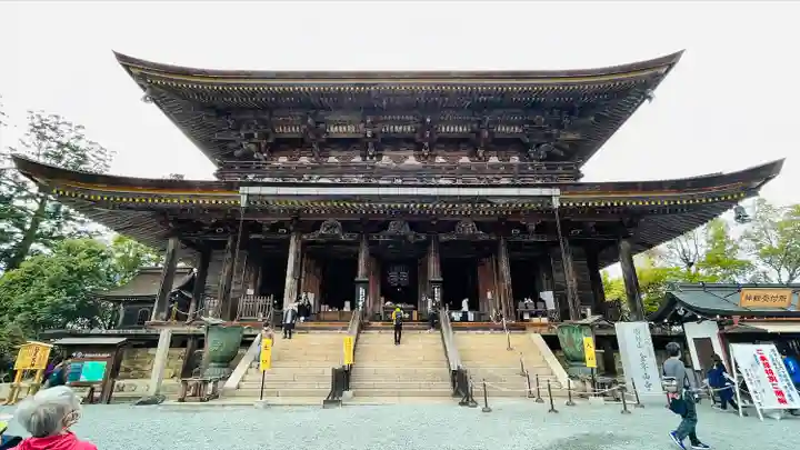 金峯山寺の本殿・本堂