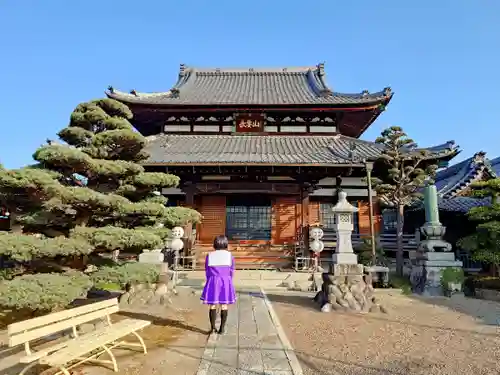 長遠寺の本殿・本堂