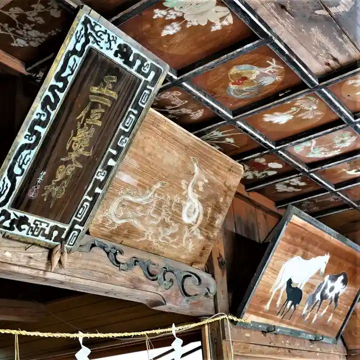 瀧野神社の本殿・本堂