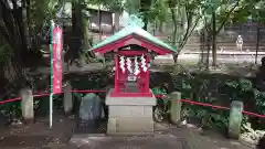 世田谷八幡宮の末社