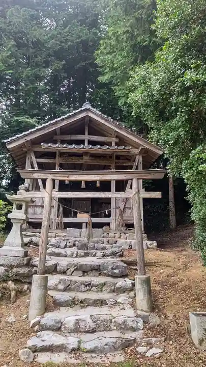 井戸鐘乳穴神社(岡山県)