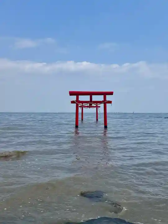 大魚神社の{uncategorized: "未分類", other: "その他", undefined: "問題あり", building: "その他建物", grave: "お墓", sacred_gate: "鳥居", guardian: "狛犬", statue: "像", buddha: "仏像", history: "歴史", nature: "自然", garden: "庭園", animal: "動物", pagoda: "塔", temizu: "手水舎", mountain_gate: "山門・神門", sanctuary: "本殿・本堂", subordinate: "末社・摂社", art: "芸術", scenery: "景色", jizo: "地蔵", ema: "絵馬", goshuin: "御朱印", omikuji: "おみくじ", items: "授与品その他", amulet: "お守り", goshuincho: "御朱印帳", eats: "食事", festival: "お祭り", votive_dance: "神楽", shichigosan: "七五三参", wedding: "結婚式", experience: "体験その他", initially: "初詣", around: "周辺", anti_infection: "感染症対策"}