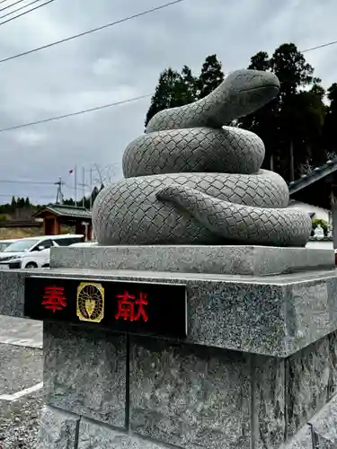 阿蘇白水龍神權現～白蛇神社～(熊本県)