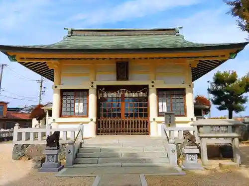 八劔社（五日市場）の本殿・本堂