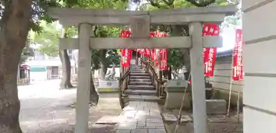 西新井大師総持寺の鳥居
