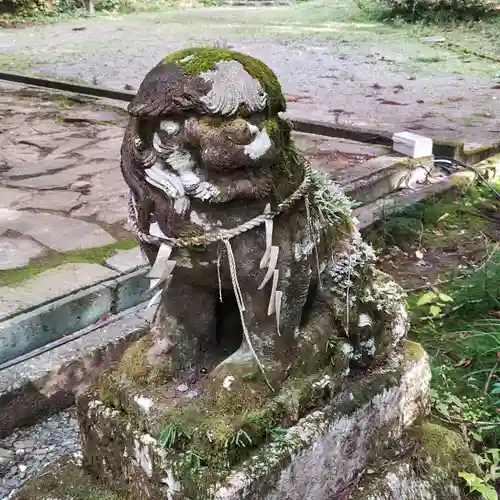 花園神社の狛犬