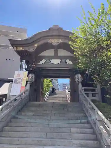 湯島天満宮の山門