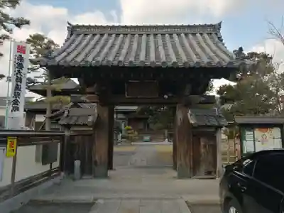 光照院の山門・神門