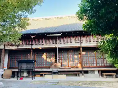 泉増院の本殿・本堂