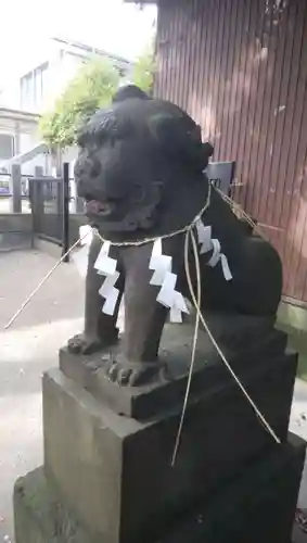 生麦杉山神社の狛犬