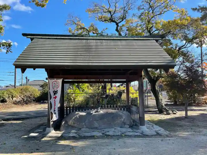 鳥出神社の手水舎