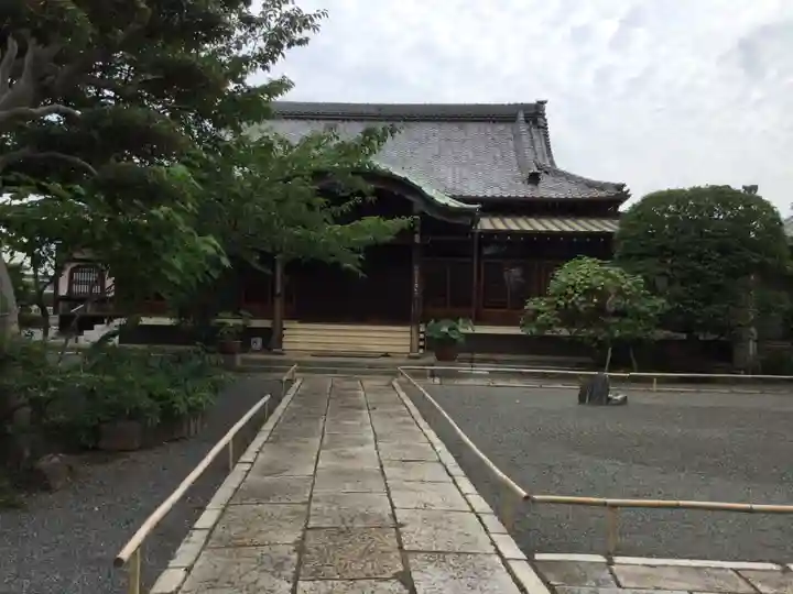 蓮光寺の本殿・本堂