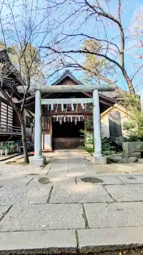 馬橋稲荷神社の末社・摂社