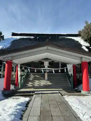 越中護国八幡宮の{uncategorized: "未分類", other: "その他", undefined: "問題あり", building: "その他建物", grave: "お墓", sacred_gate: "鳥居", guardian: "狛犬", statue: "像", buddha: "仏像", history: "歴史", nature: "自然", garden: "庭園", animal: "動物", pagoda: "塔", temizu: "手水舎", mountain_gate: "山門・神門", sanctuary: "本殿・本堂", subordinate: "末社・摂社", art: "芸術", scenery: "景色", jizo: "地蔵", ema: "絵馬", goshuin: "御朱印", omikuji: "おみくじ", items: "授与品その他", amulet: "お守り", goshuincho: "御朱印帳", eats: "食事", festival: "お祭り", votive_dance: "神楽", shichigosan: "七五三参", wedding: "結婚式", experience: "体験その他", initially: "初詣", around: "周辺", anti_infection: "感染症対策"}