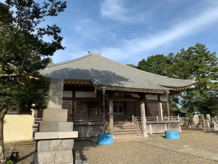 長勝寺の本殿・本堂