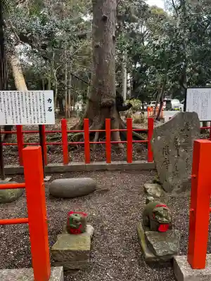 息栖神社の{uncategorized: "未分類", other: "その他", undefined: "問題あり", building: "その他建物", grave: "お墓", sacred_gate: "鳥居", guardian: "狛犬", statue: "像", buddha: "仏像", history: "歴史", nature: "自然", garden: "庭園", animal: "動物", pagoda: "塔", temizu: "手水舎", mountain_gate: "山門・神門", sanctuary: "本殿・本堂", subordinate: "末社・摂社", art: "芸術", scenery: "景色", jizo: "地蔵", ema: "絵馬", goshuin: "御朱印", omikuji: "おみくじ", items: "授与品その他", amulet: "お守り", goshuincho: "御朱印帳", eats: "食事", festival: "お祭り", votive_dance: "神楽", shichigosan: "七五三参", wedding: "結婚式", experience: "体験その他", initially: "初詣", around: "周辺", anti_infection: "感染症対策"}