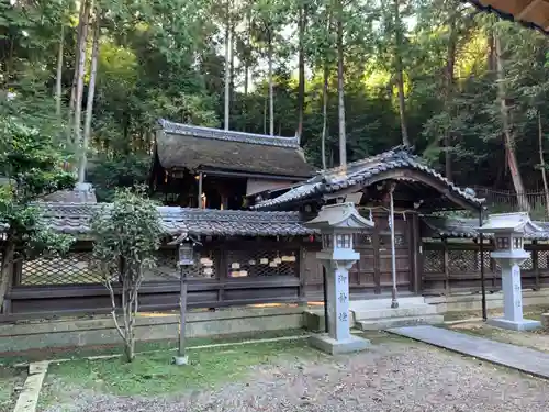 鏡神社の本殿