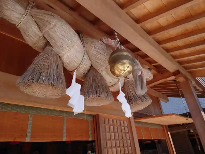 立虫神社の建物その他