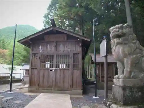 久次良神社の本殿・本堂
