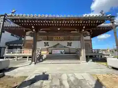 領善寺の本殿