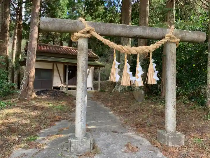 神明神社の鳥居