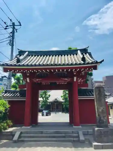 天妙国寺の山門