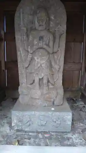 赤城鹿島神社の仏像