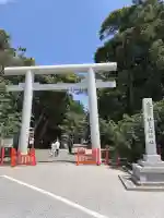 息栖神社の{uncategorized: "未分類", other: "その他", undefined: "問題あり", building: "その他建物", grave: "お墓", sacred_gate: "鳥居", guardian: "狛犬", statue: "像", buddha: "仏像", history: "歴史", nature: "自然", garden: "庭園", animal: "動物", pagoda: "塔", temizu: "手水舎", mountain_gate: "山門・神門", sanctuary: "本殿・本堂", subordinate: "末社・摂社", art: "芸術", scenery: "景色", jizo: "地蔵", ema: "絵馬", goshuin: "御朱印", omikuji: "おみくじ", items: "授与品その他", amulet: "お守り", goshuincho: "御朱印帳", eats: "食事", festival: "お祭り", votive_dance: "神楽", shichigosan: "七五三参", wedding: "結婚式", experience: "体験その他", initially: "初詣", around: "周辺", anti_infection: "感染症対策"}