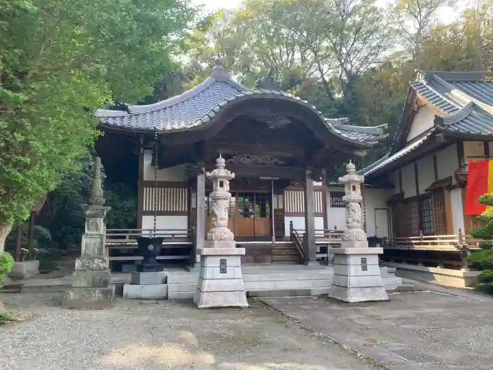 真福寺の{uncategorized: "未分類", other: "その他", undefined: "問題あり", building: "その他建物", grave: "お墓", sacred_gate: "鳥居", guardian: "狛犬", statue: "像", buddha: "仏像", history: "歴史", nature: "自然", garden: "庭園", animal: "動物", pagoda: "塔", temizu: "手水舎", mountain_gate: "山門・神門", sanctuary: "本殿・本堂", subordinate: "末社・摂社", art: "芸術", scenery: "景色", jizo: "地蔵", ema: "絵馬", goshuin: "御朱印", omikuji: "おみくじ", items: "授与品その他", amulet: "お守り", goshuincho: "御朱印帳", eats: "食事", festival: "お祭り", votive_dance: "神楽", shichigosan: "七五三参", wedding: "結婚式", experience: "体験その他", initially: "初詣", around: "周辺", anti_infection: "感染症対策"}