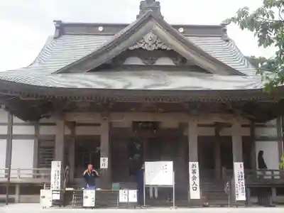 光明寺の本殿・本堂