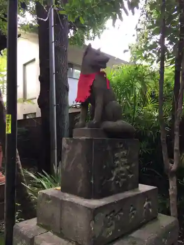 赤坂氷川神社の狛犬