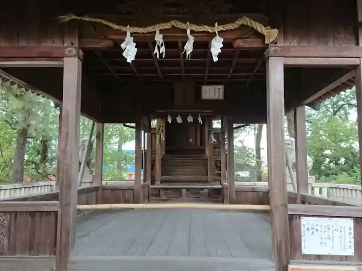 本莊神社の本殿・本堂