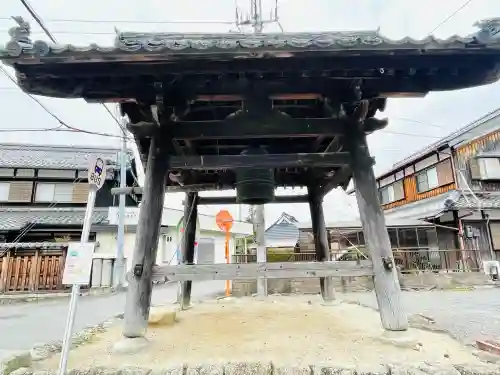 牛飼地蔵堂(元福泉寺)の{uncategorized: "未分類", other: "その他", undefined: "問題あり", building: "その他建物", grave: "お墓", sacred_gate: "鳥居", guardian: "狛犬", statue: "像", buddha: "仏像", history: "歴史", nature: "自然", garden: "庭園", animal: "動物", pagoda: "塔", temizu: "手水舎", mountain_gate: "山門・神門", sanctuary: "本殿・本堂", subordinate: "末社・摂社", art: "芸術", scenery: "景色", jizo: "地蔵", ema: "絵馬", goshuin: "御朱印", omikuji: "おみくじ", items: "授与品その他", amulet: "お守り", goshuincho: "御朱印帳", eats: "食事", festival: "お祭り", votive_dance: "神楽", shichigosan: "七五三参", wedding: "結婚式", experience: "体験その他", initially: "初詣", around: "周辺", anti_infection: "感染症対策"}