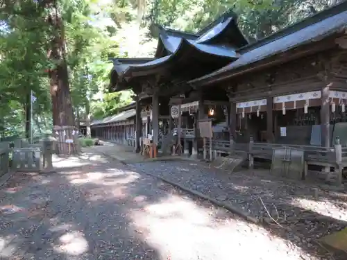 手長神社の本殿・本堂