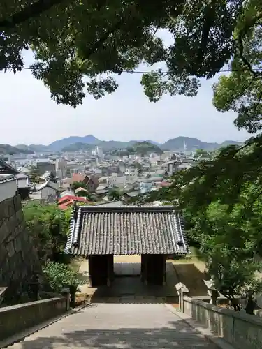 御袖天満宮の山門