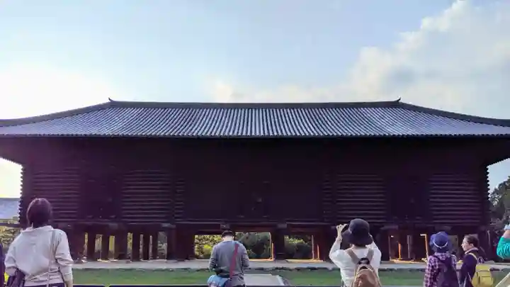 東大寺の本殿・本堂