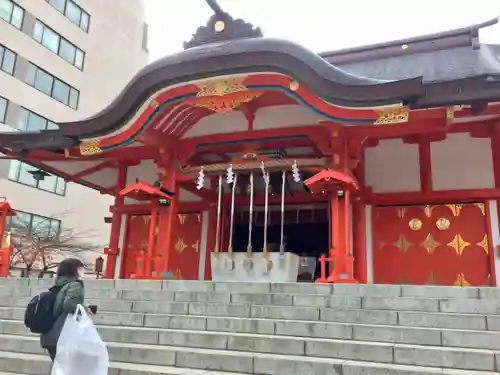 花園神社の本殿