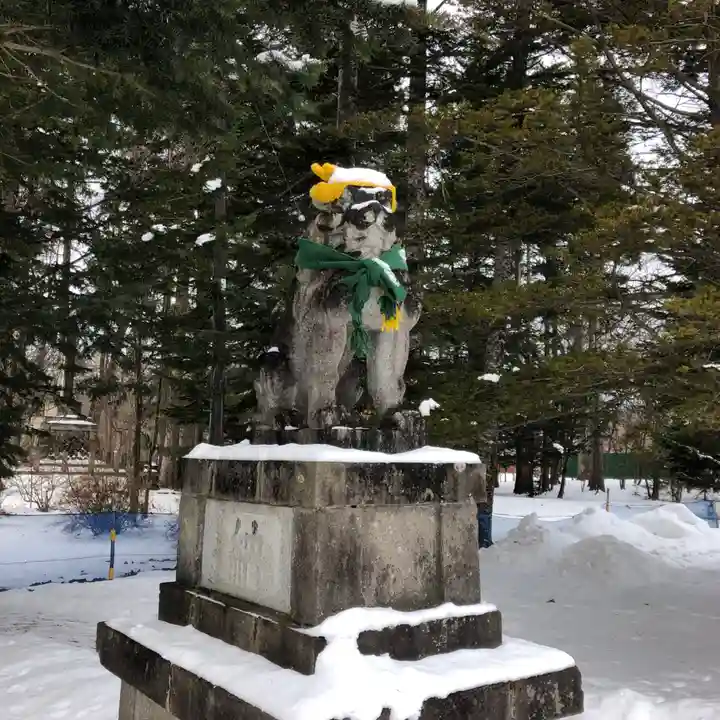 鹿追神社の狛犬