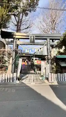 菊名神社の{uncategorized: "未分類", other: "その他", undefined: "問題あり", building: "その他建物", grave: "お墓", sacred_gate: "鳥居", guardian: "狛犬", statue: "像", buddha: "仏像", history: "歴史", nature: "自然", garden: "庭園", animal: "動物", pagoda: "塔", temizu: "手水舎", mountain_gate: "山門・神門", sanctuary: "本殿・本堂", subordinate: "末社・摂社", art: "芸術", scenery: "景色", jizo: "地蔵", ema: "絵馬", goshuin: "御朱印", omikuji: "おみくじ", items: "授与品その他", amulet: "お守り", goshuincho: "御朱印帳", eats: "食事", festival: "お祭り", votive_dance: "神楽", shichigosan: "七五三参", wedding: "結婚式", experience: "体験その他", initially: "初詣", around: "周辺", anti_infection: "感染症対策"}