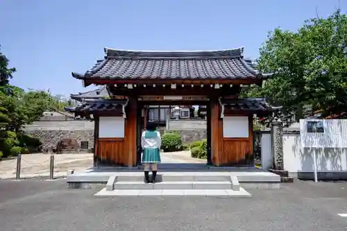 隆光寺の山門・神門