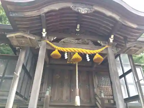 神明神社の{uncategorized: "未分類", other: "その他", undefined: "問題あり", building: "その他建物", grave: "お墓", sacred_gate: "鳥居", guardian: "狛犬", statue: "像", buddha: "仏像", history: "歴史", nature: "自然", garden: "庭園", animal: "動物", pagoda: "塔", temizu: "手水舎", mountain_gate: "山門・神門", sanctuary: "本殿・本堂", subordinate: "末社・摂社", art: "芸術", scenery: "景色", jizo: "地蔵", ema: "絵馬", goshuin: "御朱印", omikuji: "おみくじ", items: "授与品その他", amulet: "お守り", goshuincho: "御朱印帳", eats: "食事", festival: "お祭り", votive_dance: "神楽", shichigosan: "七五三参", wedding: "結婚式", experience: "体験その他", initially: "初詣", around: "周辺", anti_infection: "感染症対策"}