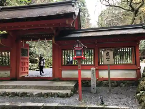 貴船神社奥宮の山門・神門