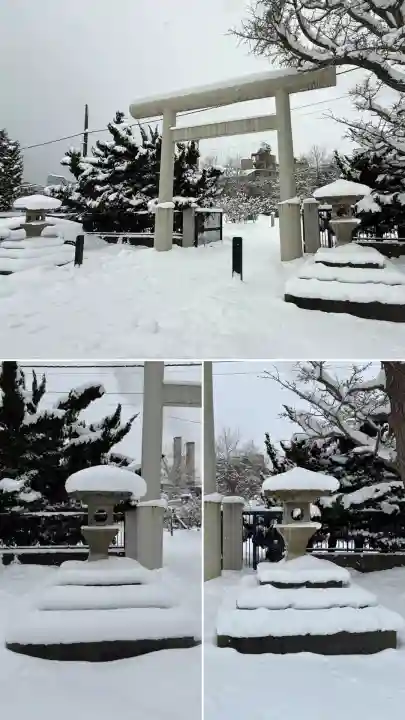 秋葉神社の{uncategorized: "未分類", other: "その他", undefined: "問題あり", building: "その他建物", grave: "お墓", sacred_gate: "鳥居", guardian: "狛犬", statue: "像", buddha: "仏像", history: "歴史", nature: "自然", garden: "庭園", animal: "動物", pagoda: "塔", temizu: "手水舎", mountain_gate: "山門・神門", sanctuary: "本殿・本堂", subordinate: "末社・摂社", art: "芸術", scenery: "景色", jizo: "地蔵", ema: "絵馬", goshuin: "御朱印", omikuji: "おみくじ", items: "授与品その他", amulet: "お守り", goshuincho: "御朱印帳", eats: "食事", festival: "お祭り", votive_dance: "神楽", shichigosan: "七五三参", wedding: "結婚式", experience: "体験その他", initially: "初詣", around: "周辺", anti_infection: "感染症対策"}
