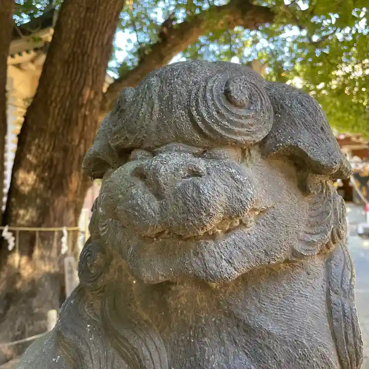 諏訪神社の狛犬