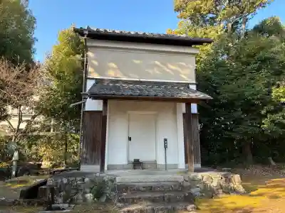 神光院の{uncategorized: "未分類", other: "その他", undefined: "問題あり", building: "その他建物", grave: "お墓", sacred_gate: "鳥居", guardian: "狛犬", statue: "像", buddha: "仏像", history: "歴史", nature: "自然", garden: "庭園", animal: "動物", pagoda: "塔", temizu: "手水舎", mountain_gate: "山門・神門", sanctuary: "本殿・本堂", subordinate: "末社・摂社", art: "芸術", scenery: "景色", jizo: "地蔵", ema: "絵馬", goshuin: "御朱印", omikuji: "おみくじ", items: "授与品その他", amulet: "お守り", goshuincho: "御朱印帳", eats: "食事", festival: "お祭り", votive_dance: "神楽", shichigosan: "七五三参", wedding: "結婚式", experience: "体験その他", initially: "初詣", around: "周辺", anti_infection: "感染症対策"}