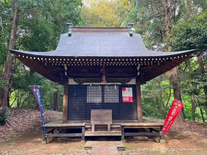 石楯尾神社の本殿・本堂
