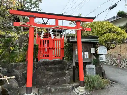 比賣神社（旧比賣塚）(奈良県)