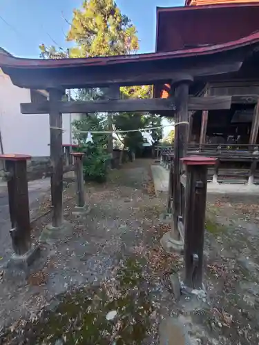 頤氣神社(長野県)