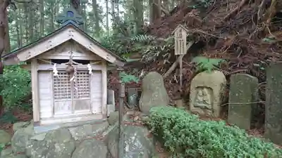 御賀八幡宮の末社・摂社