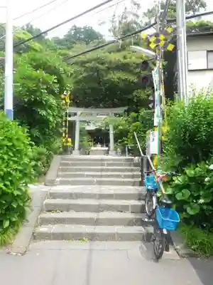 御霊神社の周辺